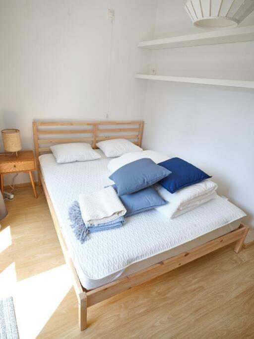 Hugo By The Harbor, Light-Filled And Centrally Located Apartment - Free Parking Ostende Exterior foto