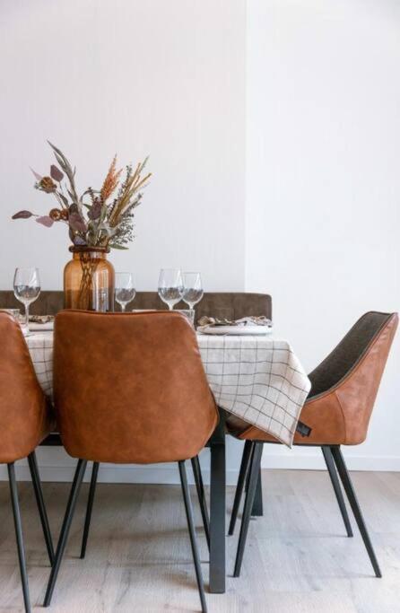 Hugo By The Harbor, Light-Filled And Centrally Located Apartment - Free Parking Ostende Exterior foto